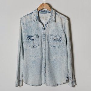 GAP 1969 Denim Boyfriend Button Down Shirt Bleach